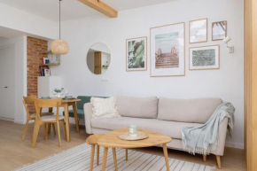 Unique Air-conditioned Apartment Dietla Cracow by Noclegi Renters
